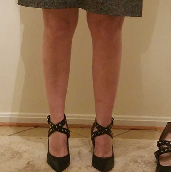 Brand new Valentino Garavani sexy ankle strap heel - Picture 5 of 8